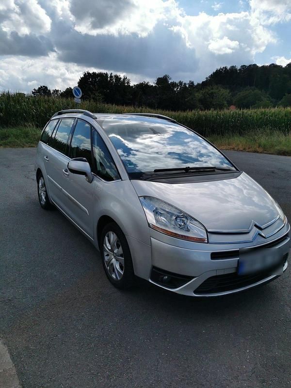 Grau Gebraucht 2009 Citroën Grand C4 Picasso Van / Kleinbus | 2.799 € (Fairer Preis) - Bild 1/4