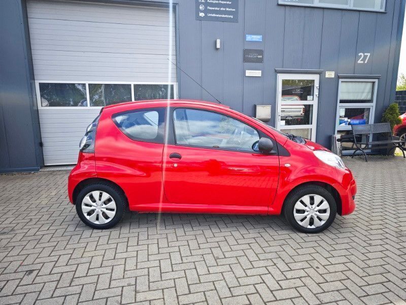 Gebraucht Citroën C1 Advance 68 PS (50 kW) 2011 Rot Kleinwagen