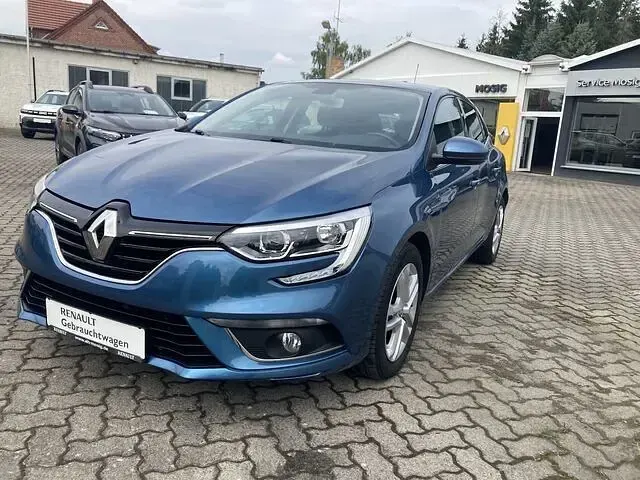 Gebraucht Renault Mégane Experience 132 PS (97 kW) 2016 Blau schwarz Limousine