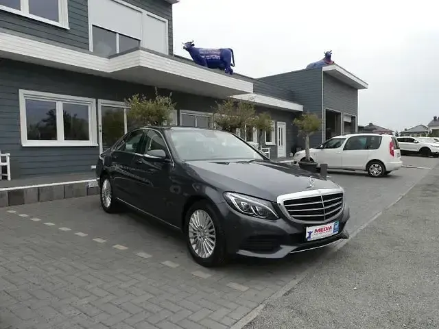 Gebraucht Mercedes C200 184 PS (135 kW) 2014 Grau Limousine