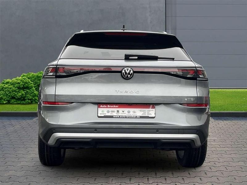 Neu VW T-Roc Style 150 PS (110 kW) 2026 Wolf grey metallic SUV