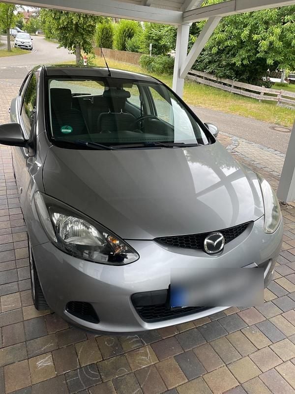 Silber Gebraucht 2009 Mazda 2 Independence Kleinwagen | 2.999 € (Fairer Preis) - Bild 1/4