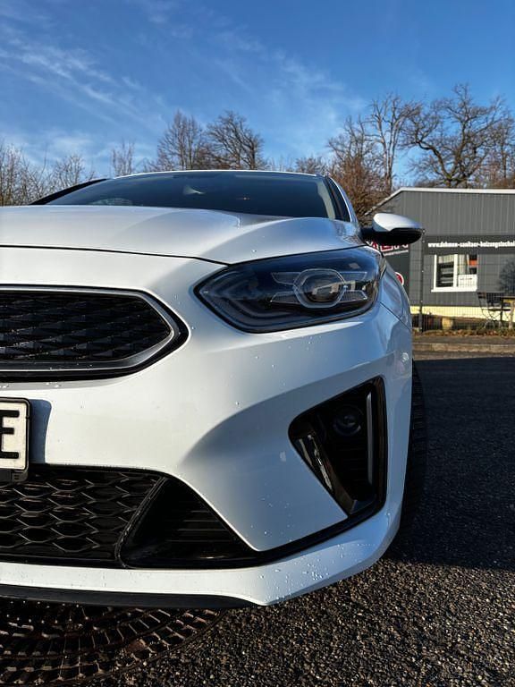 Gebraucht Kia Ceed Sportswagon 141 PS (103 kW) 2021 Weiß Kombi