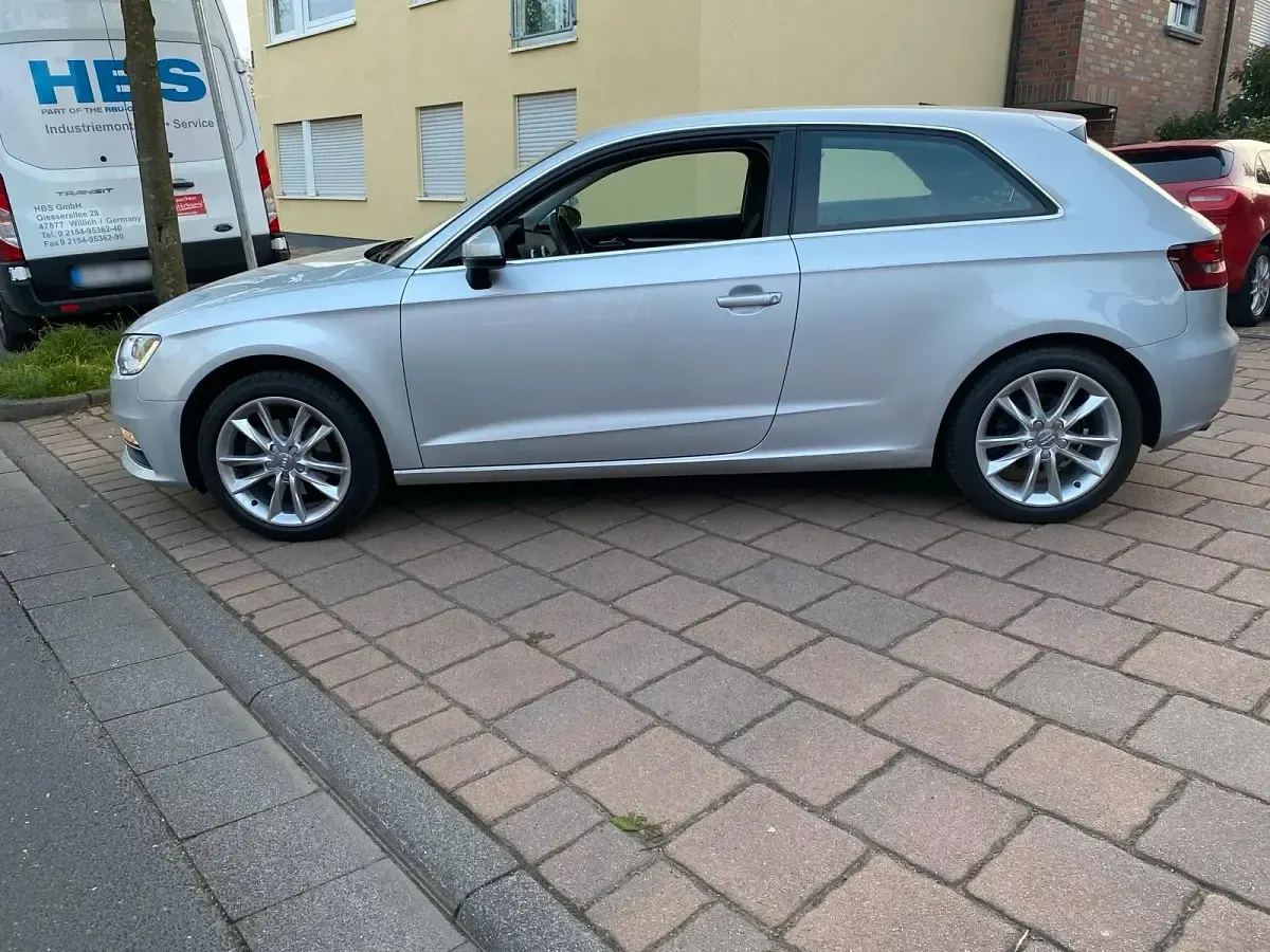 Second-hand Audi A3 125 CP (91 kW) 2013 Argintiu Berlinǎ