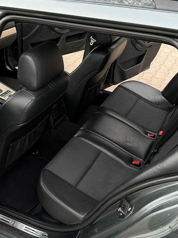 Gebraucht BMW 525 500 PS (367 kW) 2003 Grau Kombi