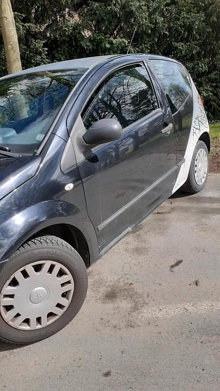 Gebraucht Citroën C2 60 PS (44 kW) 2005 Schwarz Kleinwagen