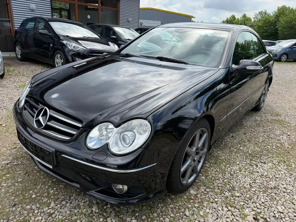 Gebraucht Mercedes CLK200 Sport Edition 184 PS (135 kW) 2009 Schwarz Coupé