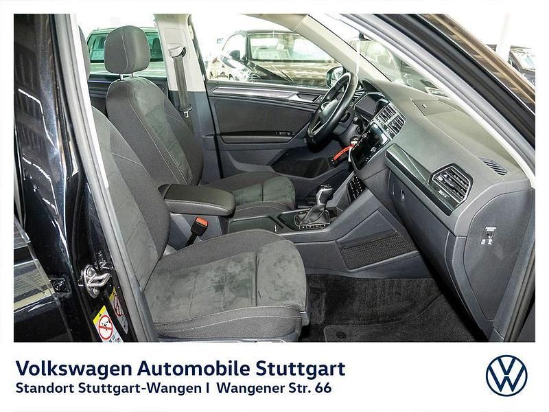 Gebraucht VW Tiguan Elegance 245 PS (180 kW) 2022 Deep black perleffekt SUV