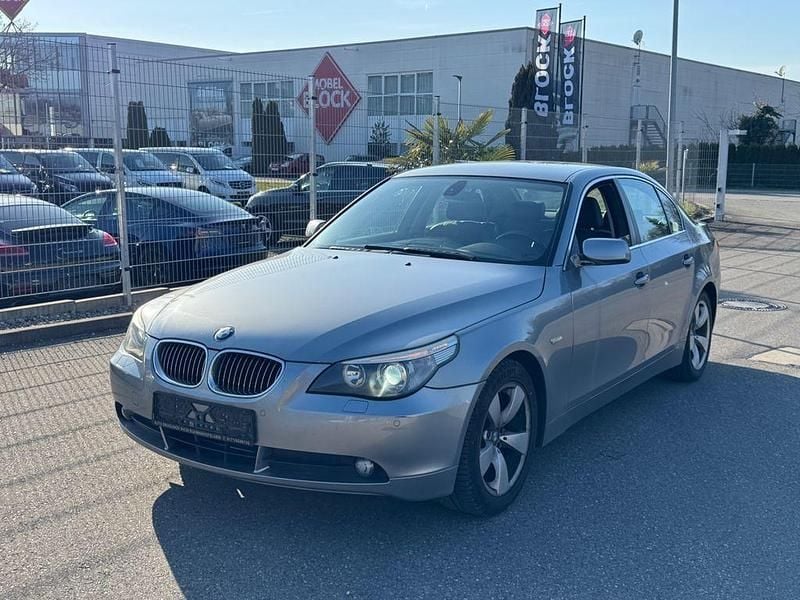 Gebraucht BMW 523 Advantage 177 PS (130 kW) 2005 Grau Limousine