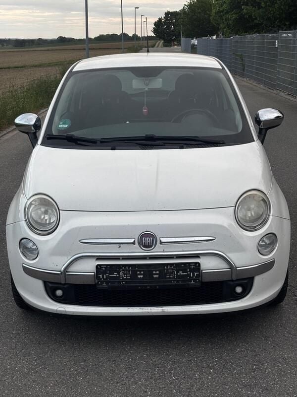 Weiß Gebraucht 2010 Fiat 500 Kleinwagen | 2.990 € (Guter Preis) - Bild 1/4
