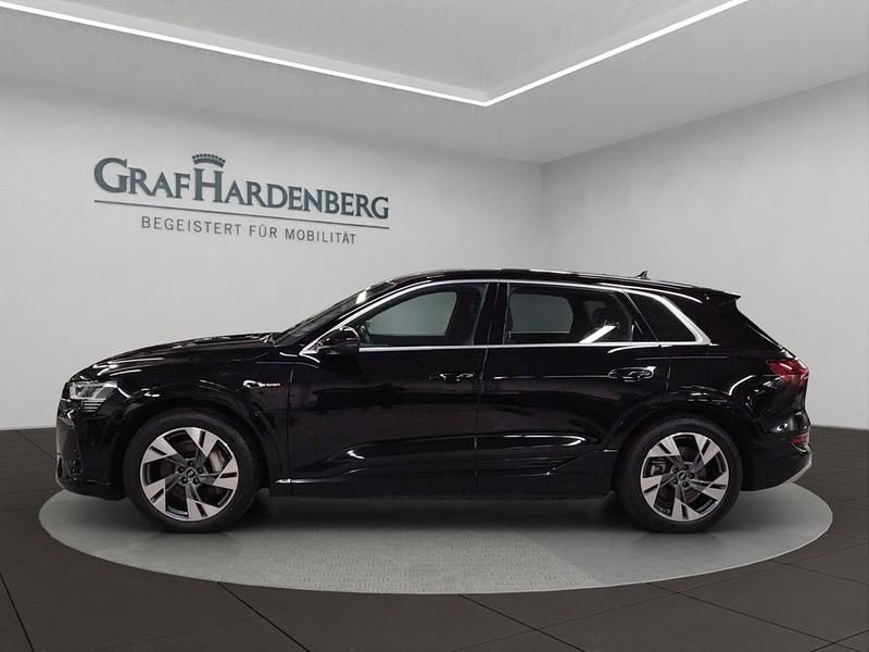 Gebraucht Audi e-tron S-Line 300 kW (408 PS) 2023 Schwarz SUV