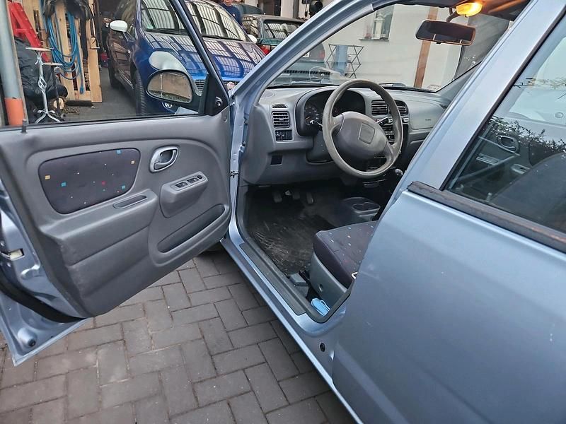 Gebraucht Suzuki Alto 50 PS (36 kW) 2002 Silber Kleinwagen