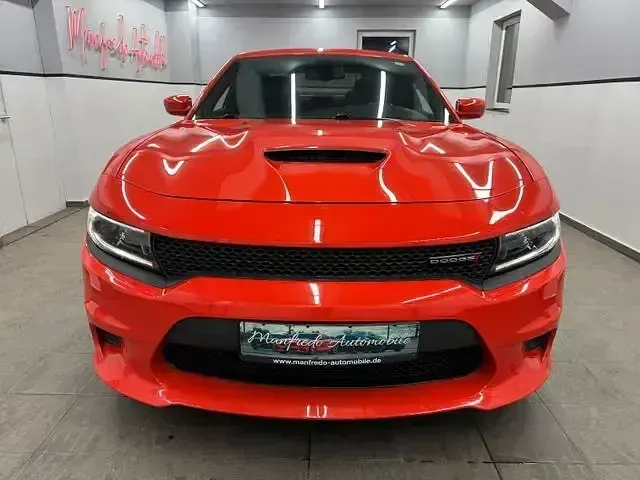 Używany Dodge Charger 375 KM (275 kW) 2022 Pomarańczowy Sedan/Limuzyna