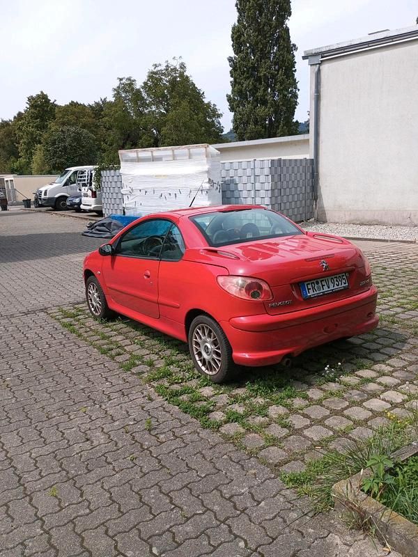 Rot Gebraucht 2004 Peugeot 206 CC Cabrio | 1.400 € (Guter Preis) - Bild 1/4