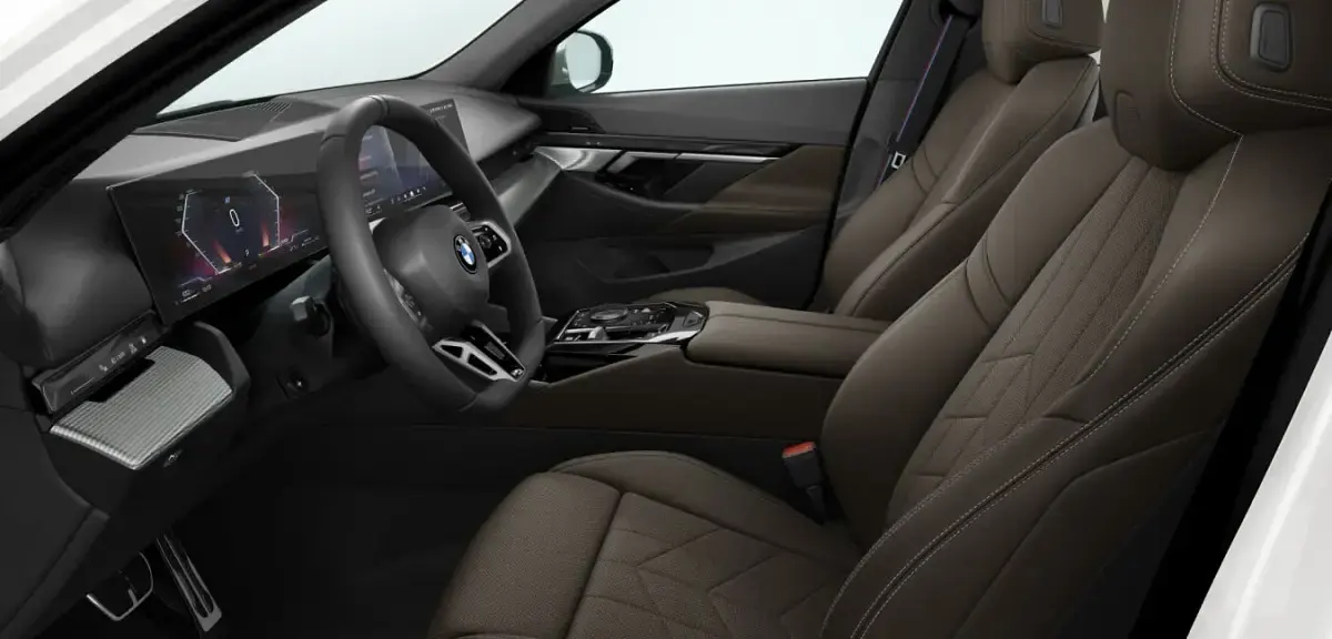 Gebraucht BMW 520 M Sport 197 PS (144 kW) 2025 Weiß Kombi