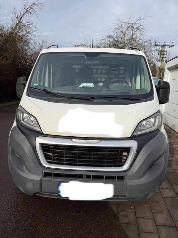 Gebraucht Peugeot Boxer 131 PS (96 kW) 2017 Weiß Van