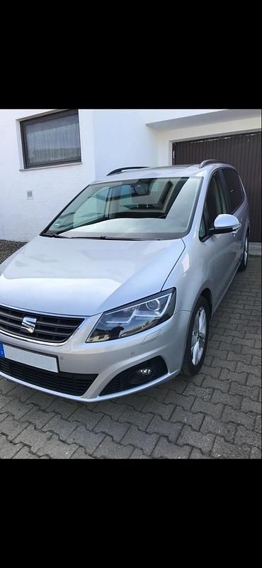 Silber Gebraucht 2015 Seat Alhambra Van / Kleinbus | 14.299 € (Teuer) - Bild 1/4