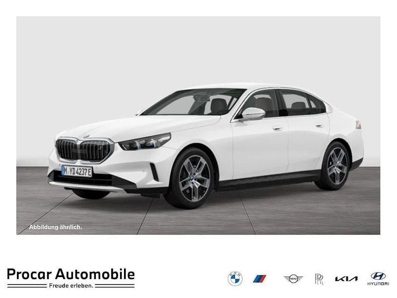 Weiß Gebraucht 2024 BMW i5 Sport Line Limousine | 49.990 € (Superpreis) - Bild 1/4
