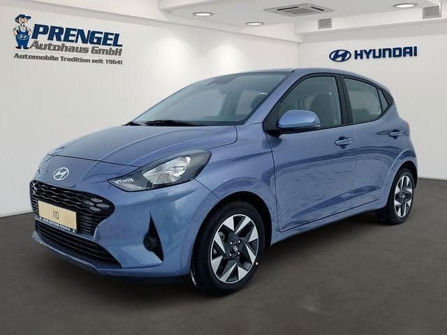Mangrove green Gebraucht 2023 Hyundai i10 Trend Kleinwagen | 14.980 € (Fairer Preis) - Bild 1/4