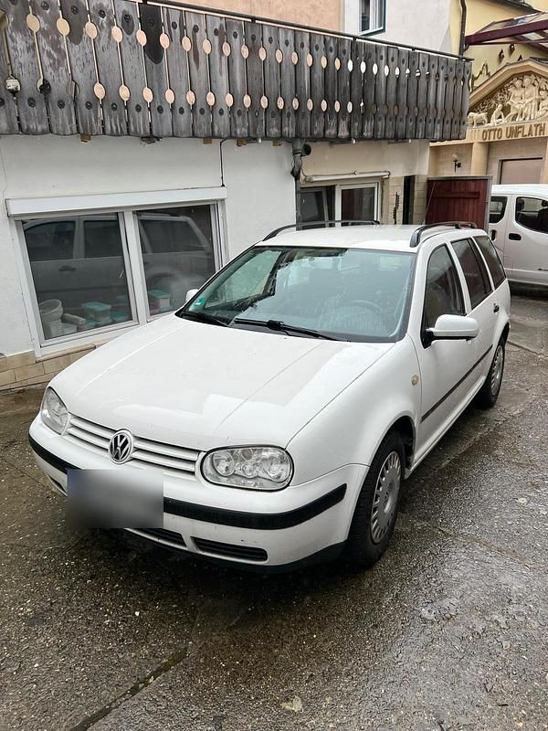 Weiß Gebraucht 2000 VW Golf IV Kombi | 500 € (Superpreis) - Bild 1/4