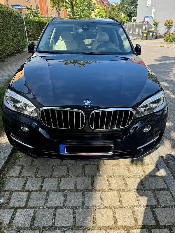 Blau Gebraucht 2015 BMW X5 SUV | 24.900 € (Guter Preis) - Bild 1/4