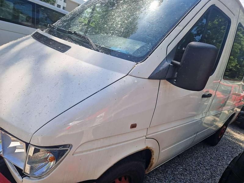Weiß Gebraucht 1995 Mercedes Sprinter Van | 3.799 € - Bild 1/4