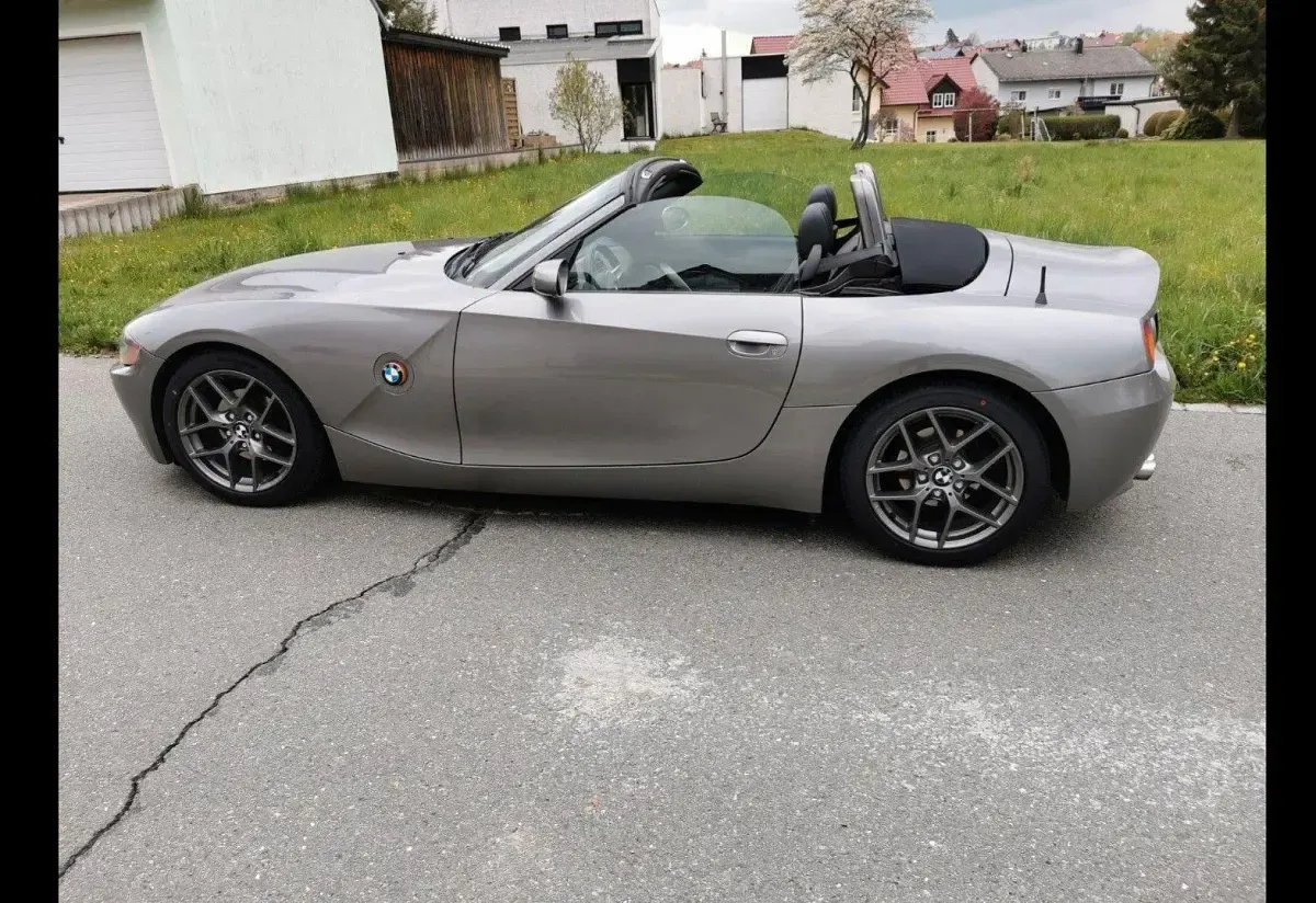 Gebraucht BMW Z4 Sport Line 192 PS (141 kW) 2003 Grau Cabrio