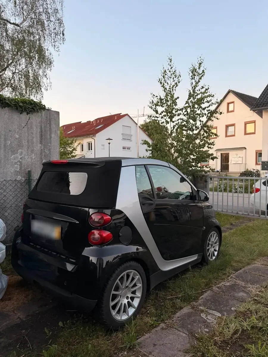 Gebraucht Smart ForTwo Cabrio 84 PS (61 kW) 2007 Schwarz Cabrio