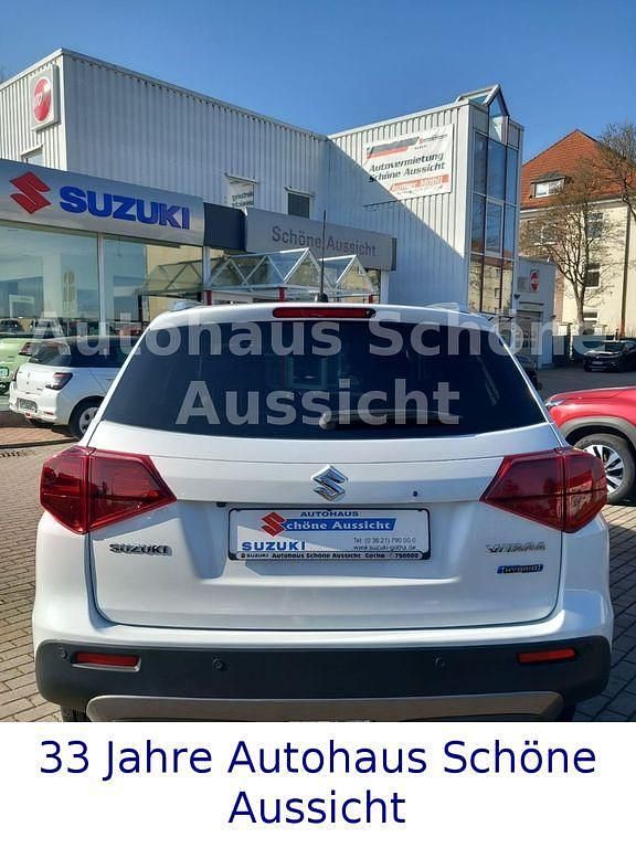 Gebraucht Suzuki Vitara Comfort 116 PS (85 kW) 2022 Weiß SUV