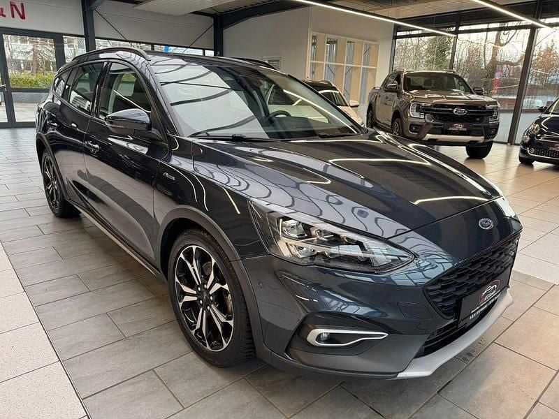 Gebraucht Ford Focus Active 125 PS (91 kW) 2021 Blau Limousine