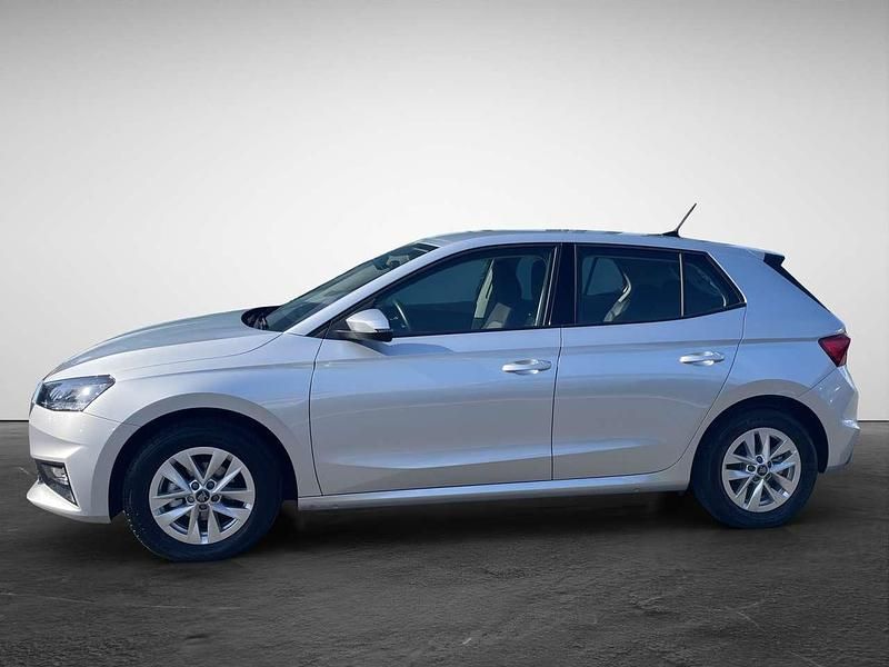 Gebraucht Skoda Fabia Selection 95 PS (69 kW) 2025 Silber (brilliantsilber metallic) Kleinwagen