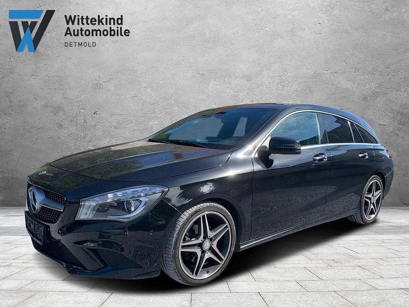 Gebraucht Mercedes CLA220 Shooting Brake 177 PS (130 kW) 2015 Schwarz Kombi