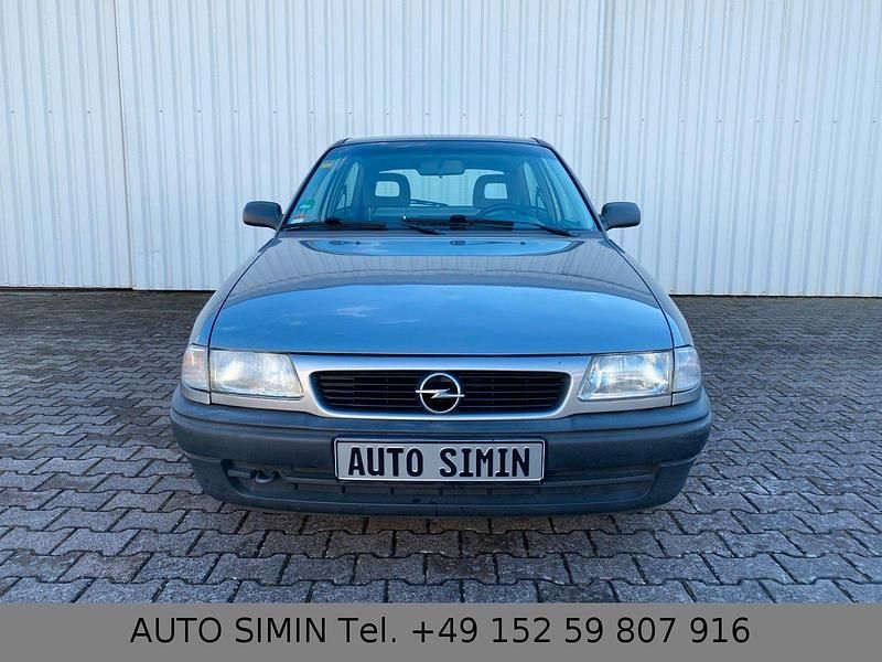 Gebraucht Opel Astra 71 PS (52 kW) 1994 Grau Kombi