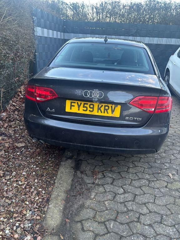 Gebraucht Audi A4 Ambiente 143 PS (105 kW) 2009 Grau Limousine