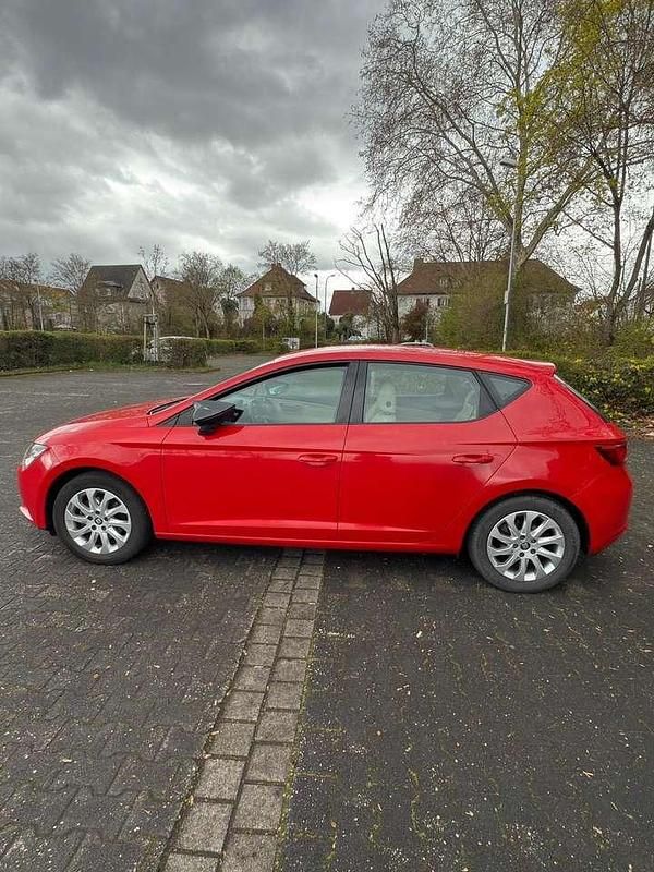 Second-hand Seat Leon Style 125 CP (91 kW) 2015 Berlinǎ