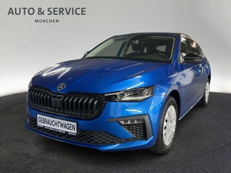 Blau Gebraucht 2024 Skoda Scala Selection Kleinwagen | 29.560 € - Bild 1/4