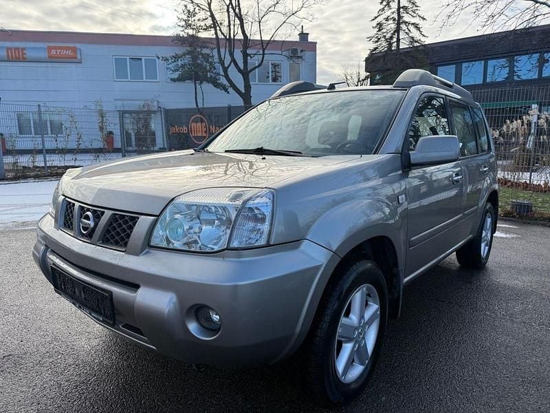 Gold Gebraucht 2004 Nissan X-Trail Comfort SUV | 2.790 € (Guter Preis) - Bild 1/4