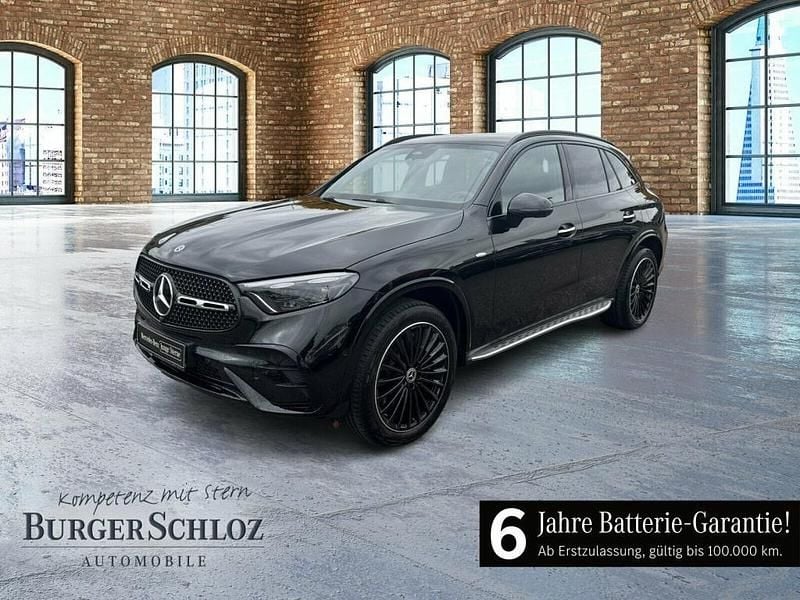 Schwarz Gebraucht 2025 Mercedes GLC300e Night SUV | 67.200 € (Fairer Preis) - Bild 1/4
