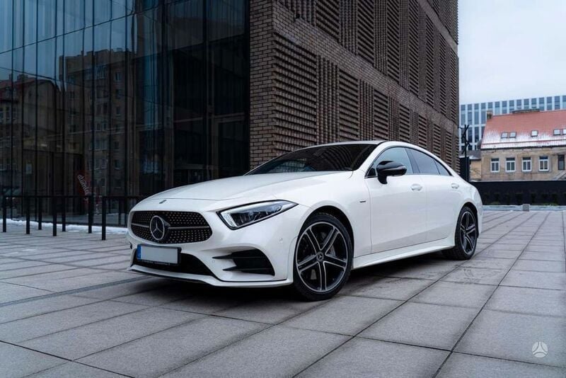 Weiß Gebraucht 2018 Mercedes CLS450 Edition 1 Limousine | 39.000 € (Superpreis) - Bild 1/4