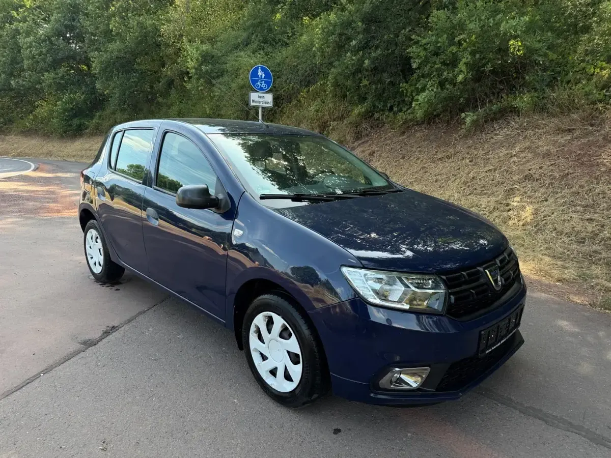 Gebraucht Dacia Sandero Essentiel 73 PS (53 kW) 2019 Blau Kleinwagen