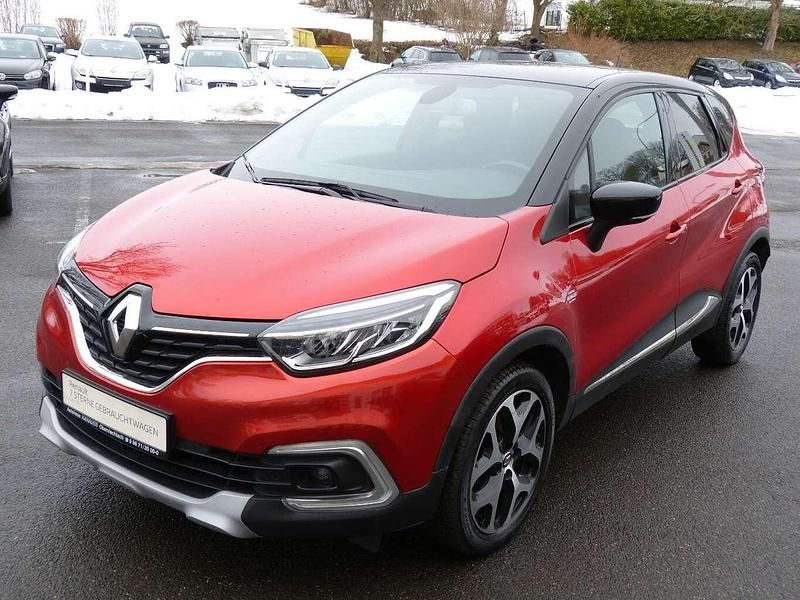 Gebraucht Renault Captur Collection 150 PS (110 kW) 2019 Rot nnp + schwarz gne SUV