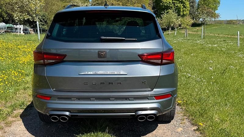 Usata Cupra Ateca 300 CV (220 kW) 2024 Grigio SUV