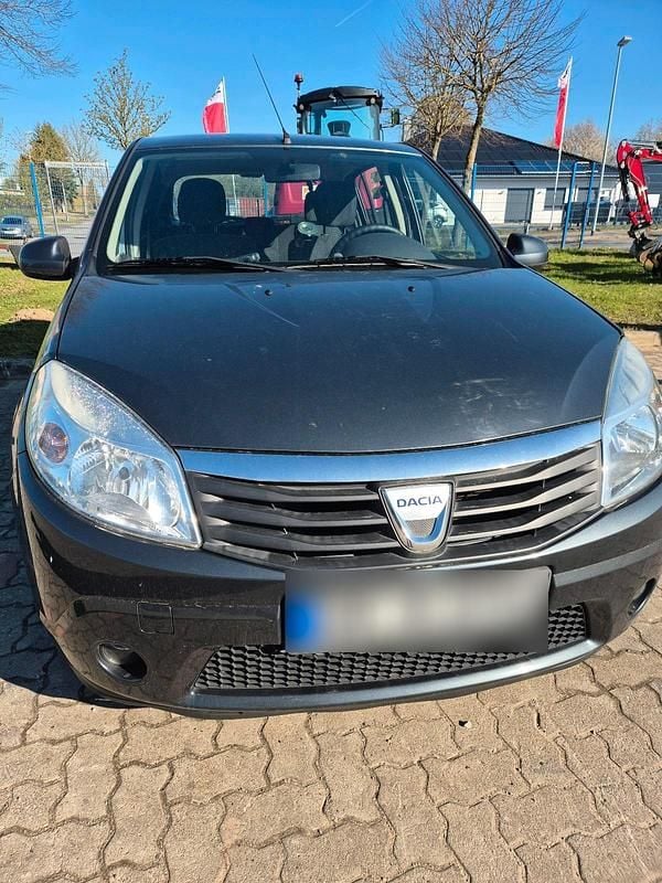 Second-hand Dacia Sandero 75 CP (55 kW) 2009 Negru Hatchback