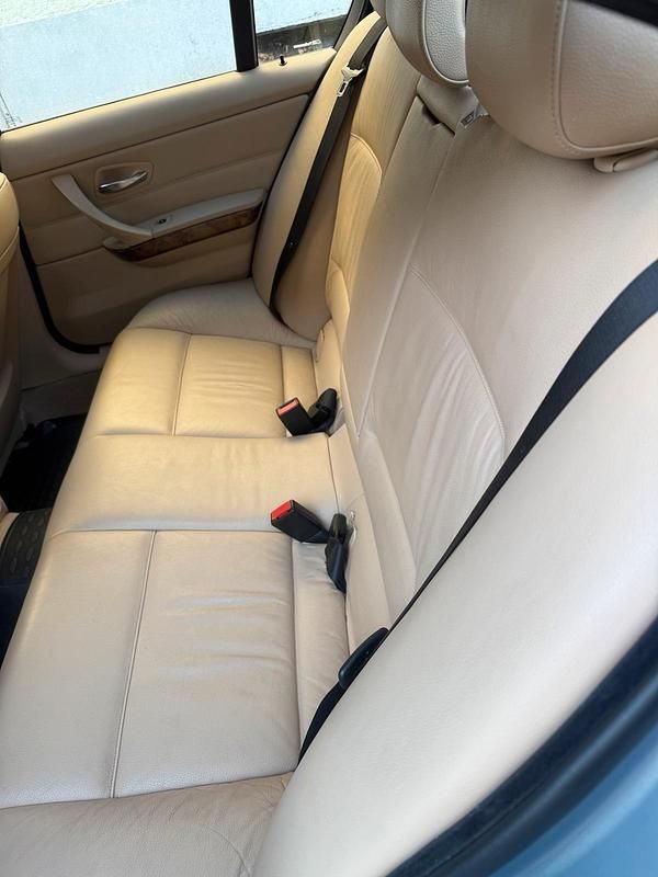 Gebraucht BMW 320 150 PS (110 kW) 2005 Limousine