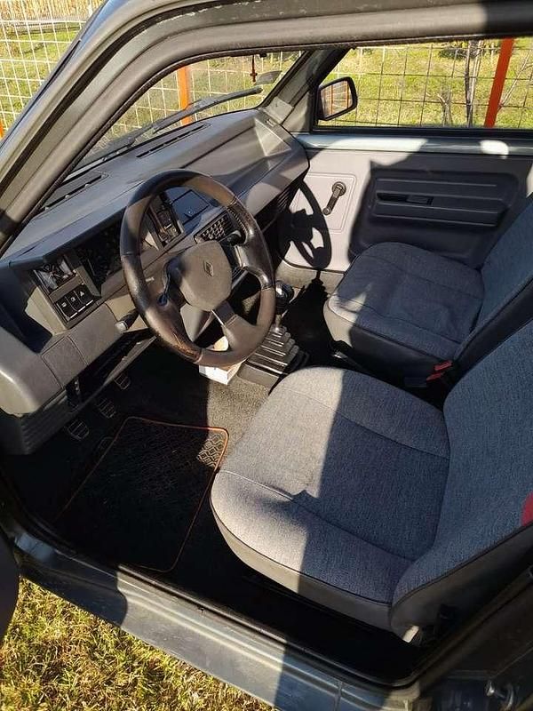 Gebraucht Renault R5 Campus 45 PS (33 kW) 1990 Silber Kleinwagen