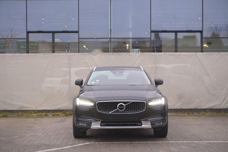 Gebraucht Volvo V90 Pro 235 PS (172 kW) 2018 Schwarz Kombi