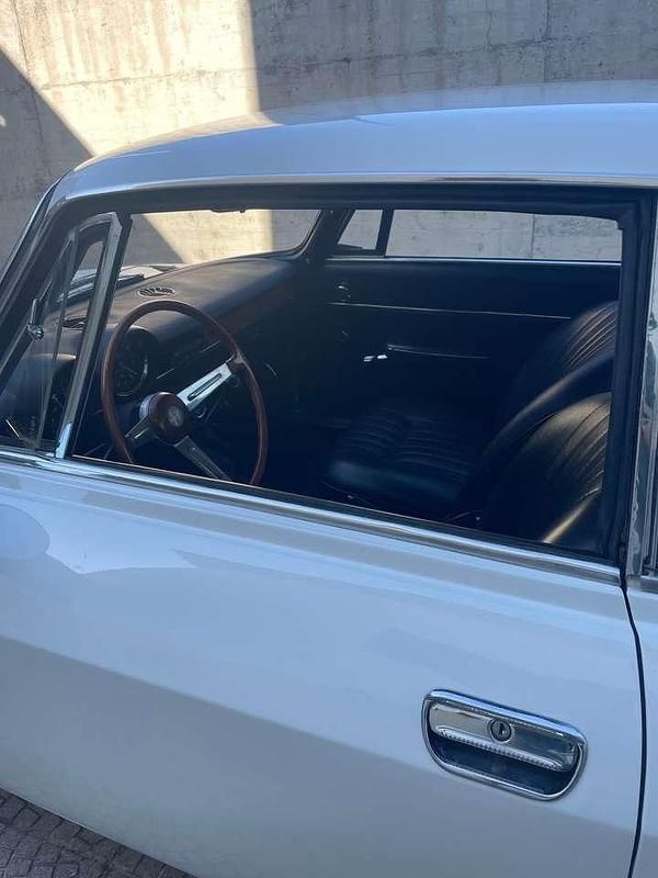 Gebraucht Alfa Romeo GT Junior 109 PS (80 kW) 1972 Weiß Coupé