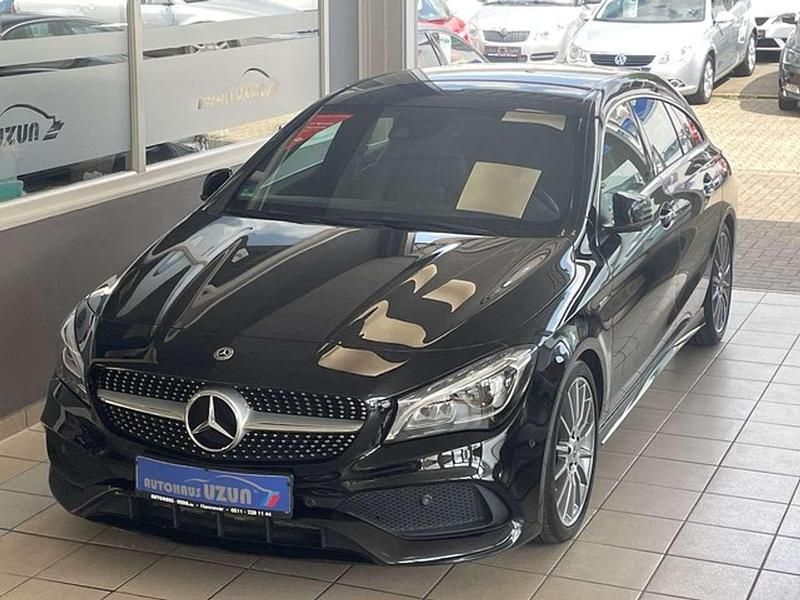 Schwarz Gebraucht 2018 Mercedes CLA180 Shooting Brake Style Kombi | 19.990 € (Etwas zu teuer) - Bild 1/4
