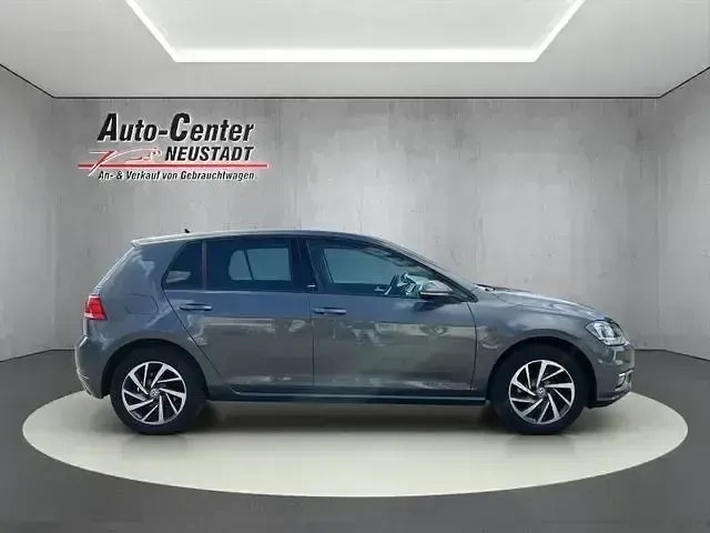 Gebraucht VW Golf VII Sound 150 PS (110 kW) 2018 Andere Limousine