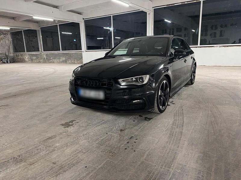 Schwarz Gebraucht 2013 Audi A3 S-Line Kleinwagen | 13.700 € (Teuer) - Bild 1/4